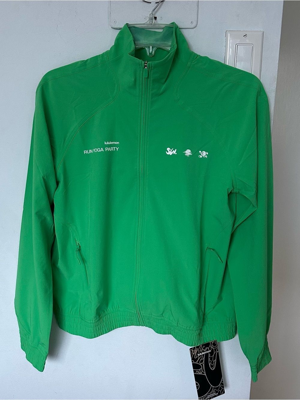NWT 4 Women’s Adapted State Graphic Track Jacket *Seawheeze Mint Meadow Green